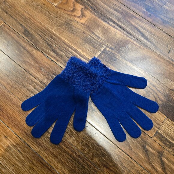 NWOT GLOVES WOMENS - Picture 3 of 4